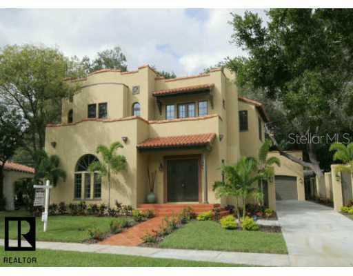 2420 Andalusia Way, St Petersburg, FL 33704