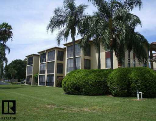 10215 Regal Dr., Largo, FL 33774