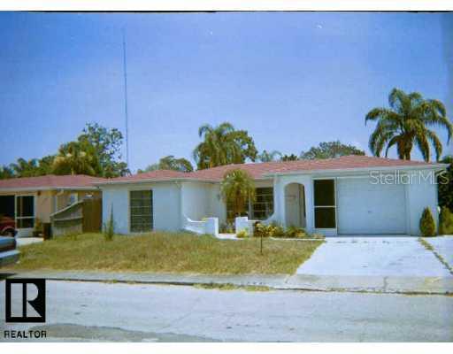 1249 Maybury Dr., Holiday, FL 34691