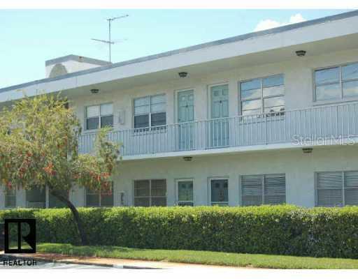 3740 58th St. #206, St Petersburg, FL 33710