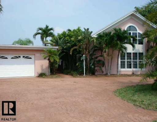 101 Driftwood Ln., Largo, FL 33770