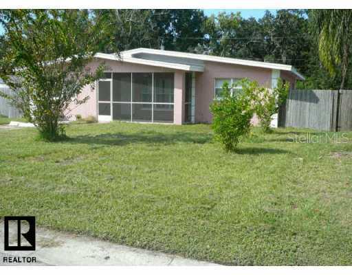 918 Leona Dr., Largo, FL 33770