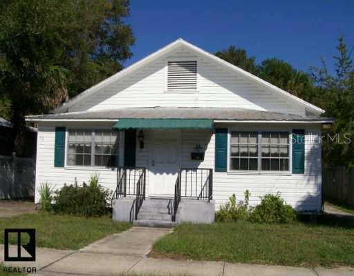 40 Ada St., Tarpon Springs, FL 34689