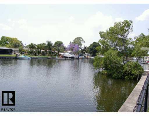 138 Sunlit Cove Dr., St Petersburg, FL 33702