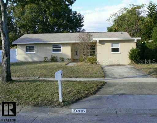 7085 Delta Way, Clearwater, FL 33764