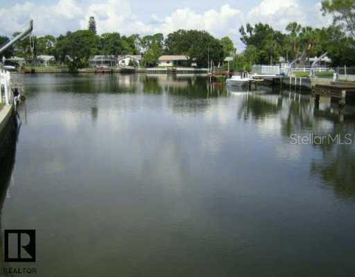 4695 Dover St., St Petersburg, FL 33703