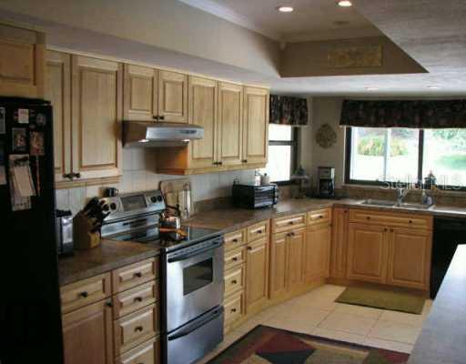 1660 Chestnut Ct., Palm Harbor, FL 34683