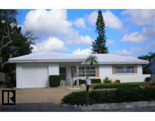 14669 Bay Dr., Largo, FL 33774