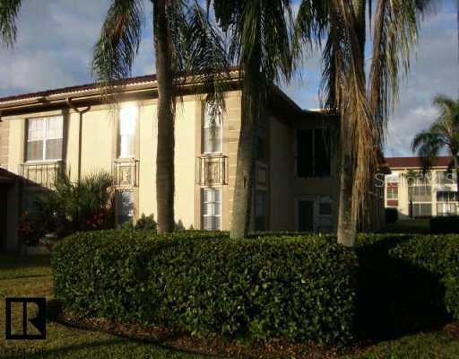10190 Imperial Point Dr. #13, Largo, FL 33774