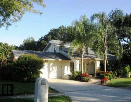 584 Winding Willow Dr., Palm Harbor, FL 34683