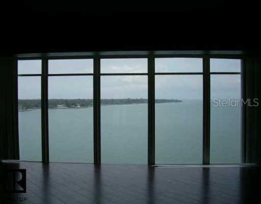 7200 Sunshine Skyway Ln. #8-G, St Petersburg, FL 33711