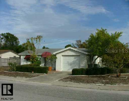 1344 Maybury Dr., Holiday, FL 34691