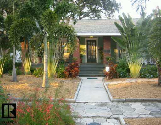 1021 16th Ave., St Petersburg, FL 33704