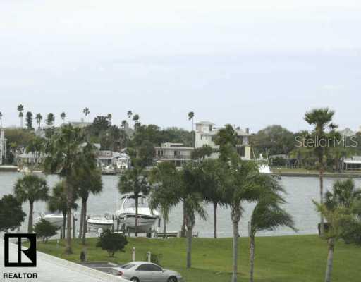 690 Island Way #409, Clearwater, FL 33767