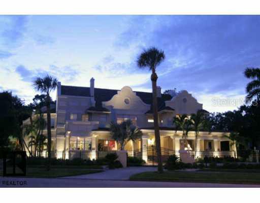 1724 North Shore Dr., St. Petersburg, FL 33704