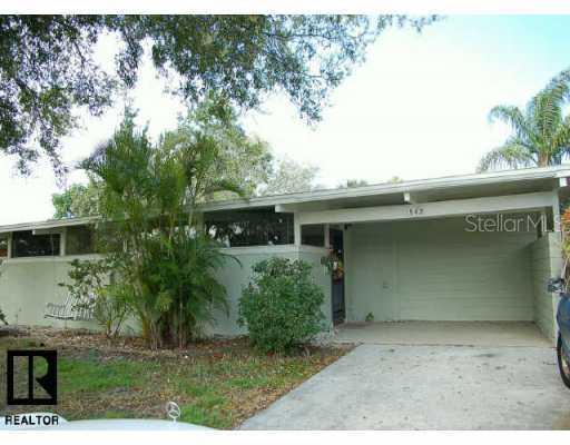 1942 Hampton Dr., St Petersburg, FL 33710