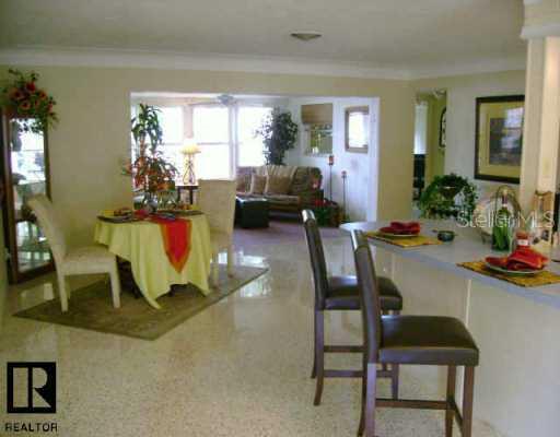 6073 21st Ave., St Petersburg, FL 33710