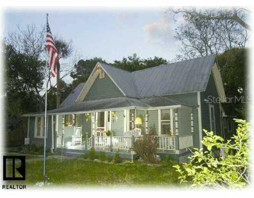 320 N Grosse Ave., Tarpon Springs, FL 34689
