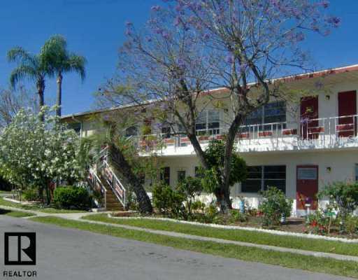 5850 18th St. #17, St Petersburg, FL 33714