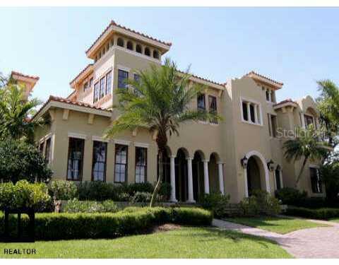 2002 Coffee Pot Blvd., St Petersburg, FL 33704