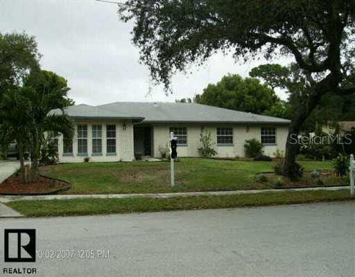 1710 Avoca Dr., Tarpon Springs, FL 34689