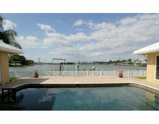 606 Palm Dr., Largo, FL 33770
