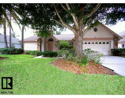 580 Centerwood Dr., Tarpon Springs, FL 34688