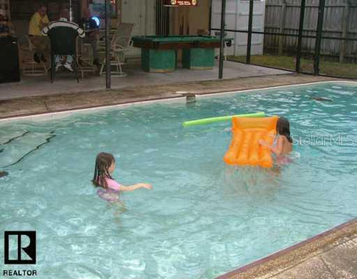 9656 105th Ter., Largo, FL 33773