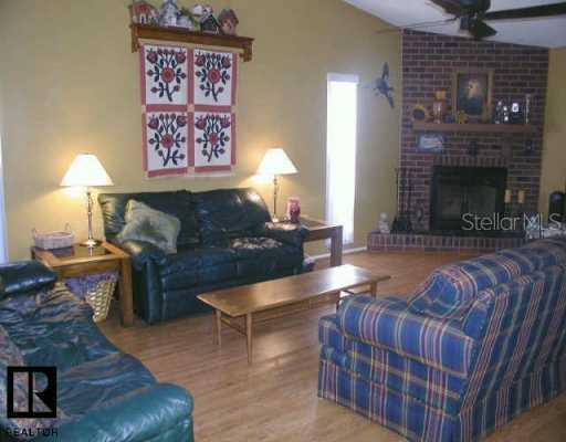 2085 Citrus Hill Ln., Palm Harbor, FL 34683