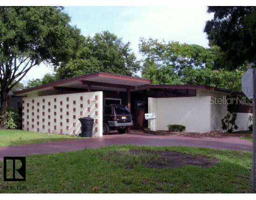 5042 7th Ave., St Petersburg, FL 33710