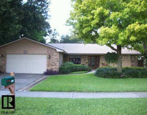 3017 Country Woods Ln., Palm Harbor, FL 34683