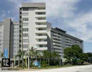 470 3rd St. #301, St Petersburg, FL 33701