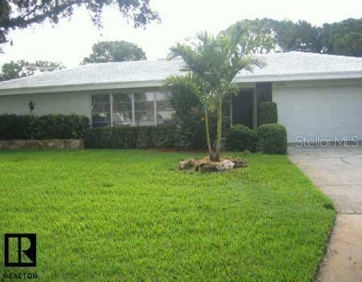 6401 Tanglewood Dr., St Petersburg, FL 33702