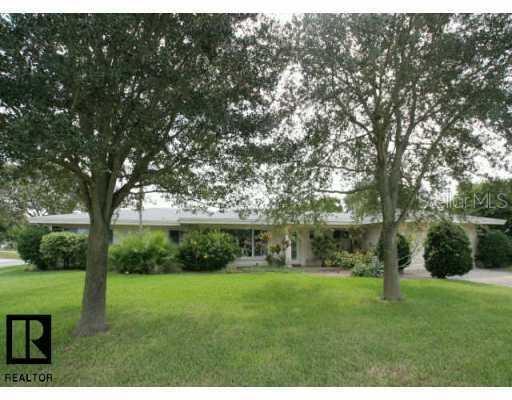 101 Crestwood Ln., Largo, FL 33770