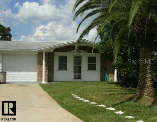 4137 Ridgefield Ave., Holiday, FL 34691
