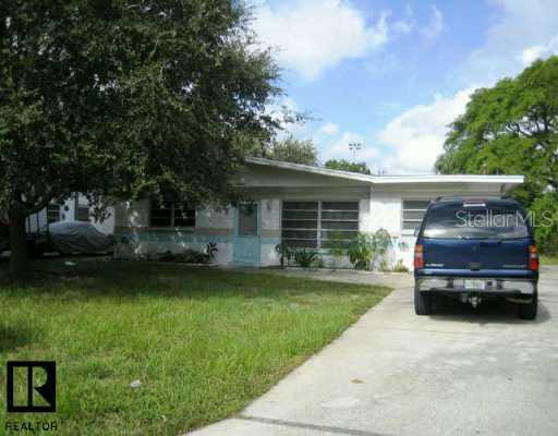 719 W Bayshore Dr., Tarpon Springs, FL 34689