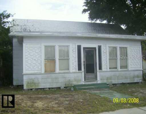 470 Cypress St., Tarpon Springs, FL 34689