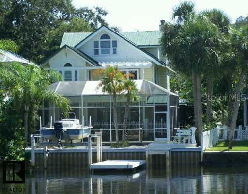 34 Central Ct., Tarpon Springs, FL 34689