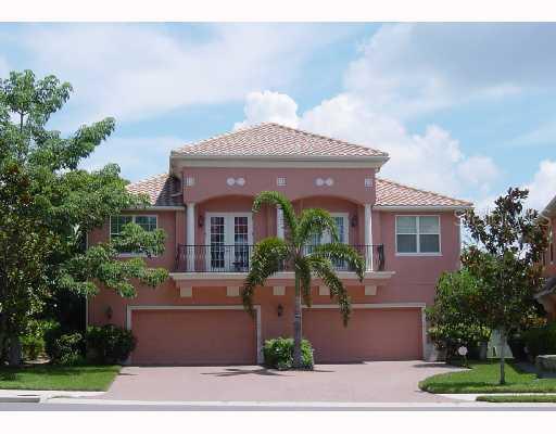114 Banyan Bay Dr. #6, St Petersburg, FL 33705