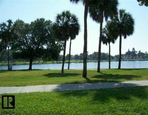 1900 Crescent Lake Dr., St Petersburg, FL 33704