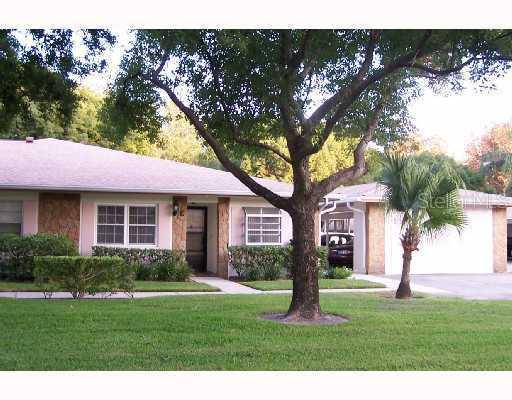 2237 Lark Cir. #E, Palm Harbor, FL 34684