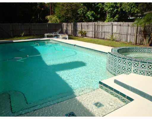 4567 30th Ave., St Petersburg, FL 33713