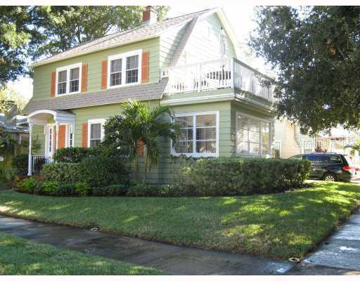 206 16th St., St. Petersburg, FL 33704