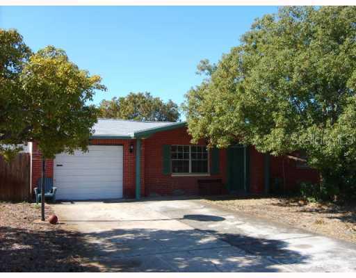 3353 Columbus Dr., Holiday, FL 34691