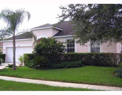 22527 Laureldale Drive, Lutz, FL 33549