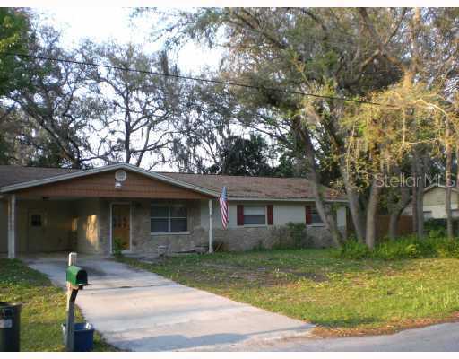 2512 E 149th Ave, Lutz, FL 33559