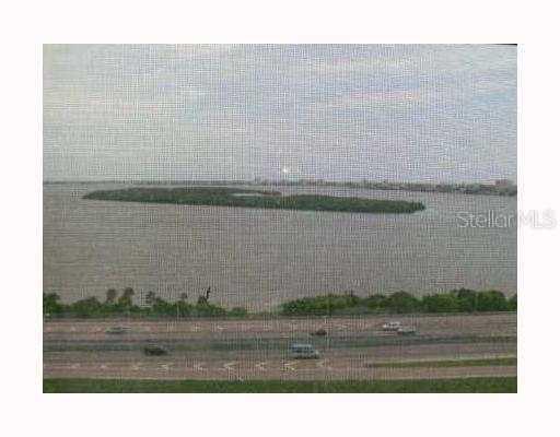 7200 Sunshine Skyway Ln. #14B, St. Petersburg, FL 33711