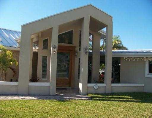 23 Dolphin Dr., Treasure Island, FL 33706