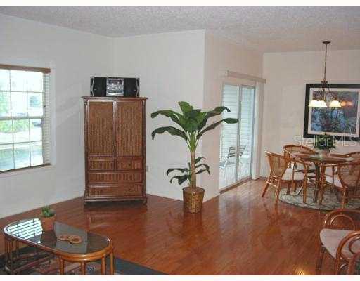 8350 Savannah Trace Cir. #302, Tampa, FL 33615