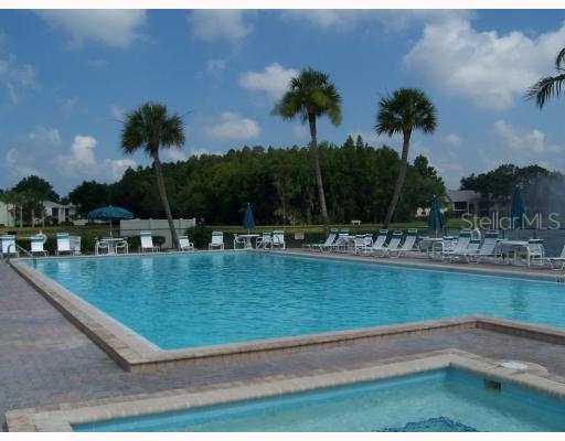 1377 Shady Pine Way #202E, Tarpon Springs, FL 34688